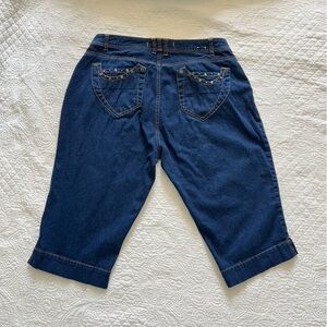 Vintage y2k medium washed capri jeans, Quizz, size 16